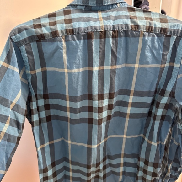 Burberry Shirt (Medium) - Picture 4 of 4